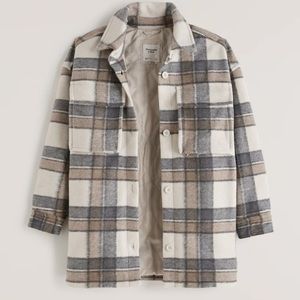 Abercrombie Oversized Cozy Shirt Jacket in cream plaid